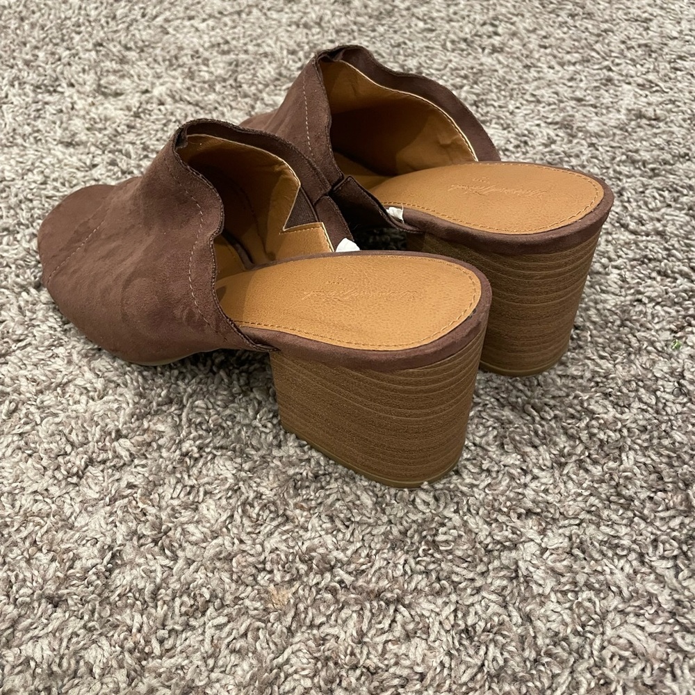 Universal Thread Norelle Microsuede Stack Heel Mu… - image 3